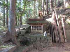 境内穴沢天神社