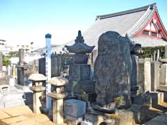 本妙寺遠山金四郎景元墓