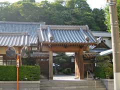 天徳院山門