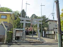 新羽杉山神社鳥居