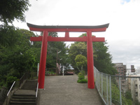 芝生浅間神社二鳥居