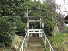 鍛冶ヶ谷八幡神社鳥居