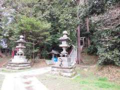 小菅ヶ谷春日神社境内