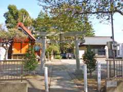 三柱神社鳥居