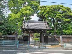 寶泉寺山門