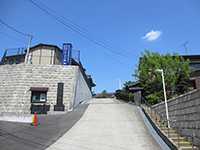 東漸寺山門